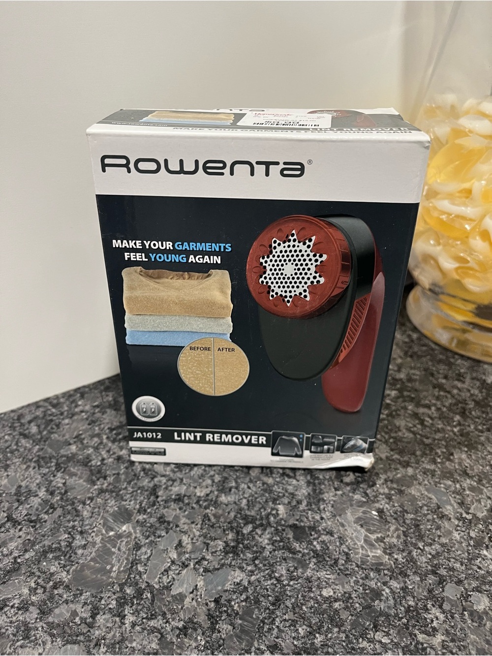Rowenta Red & Black Lint Remover - Gentle Fabric Shaver